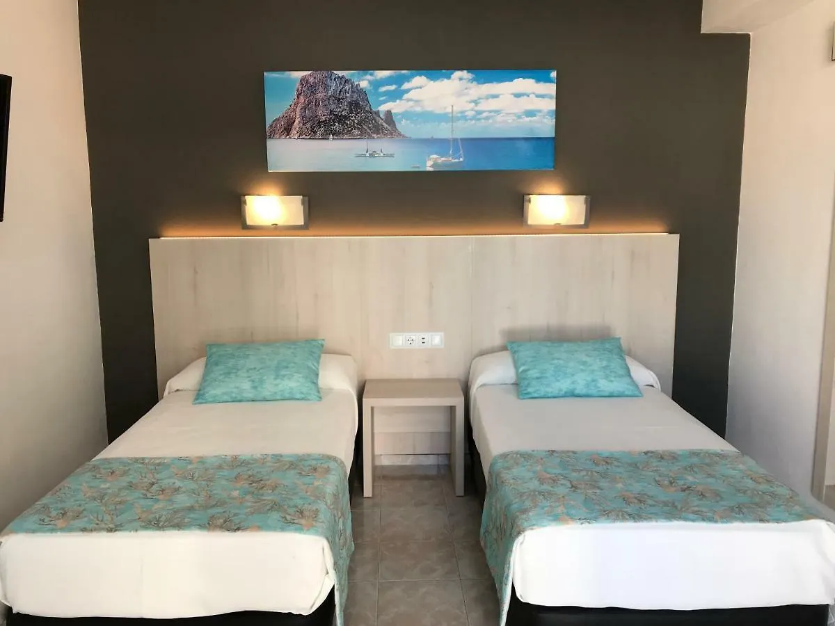 Guest house Hostal Cervantes San Antonio